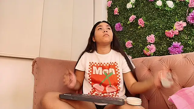 Snapshot of shanon_marel chatting on September 15, 12:35 pm shanon marel online show from September 15, 12:35 pm