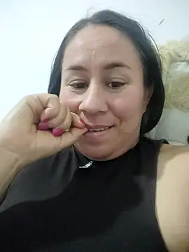 Nala1986 online show from November 1, 1:43 am