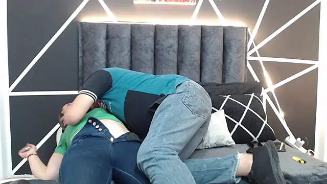 GabrielandAbigail online show from April 4, 5:01 pm