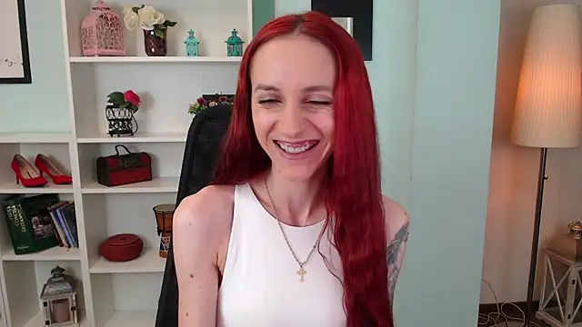 Julia Jae online show from September 20, 5:39 am