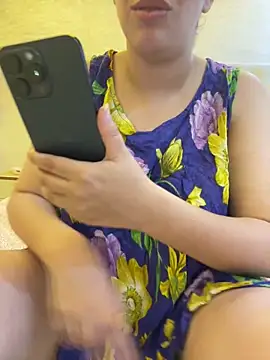 Snapshot of Bold-arabic-vibes chatting on September 19, 6:29 pm Bold-arabic-vibes online show from September 19, 6:29 pm