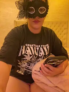 Snapshot of Bold-arabic-vibes chatting on October 18, 7:04 pm Bold-arabic-vibes online show from October 18, 7:04 pm