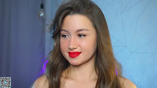 Snapshot of vvillywonka chatting on October 31, 2:02 am vvillywonka online show from October 31, 2:02 am