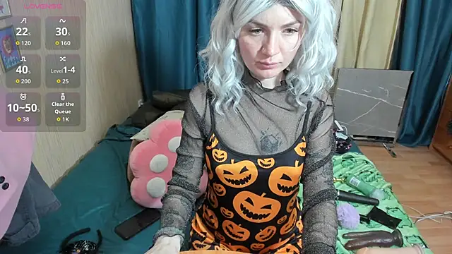 Snapshot of Dia_Angel chatting on October 31, 8:35 pm Dia Angel online show from October 31, 8:35 pm