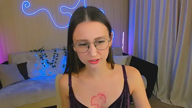 YourLovellyStory online show from September 29, 7:41 pm