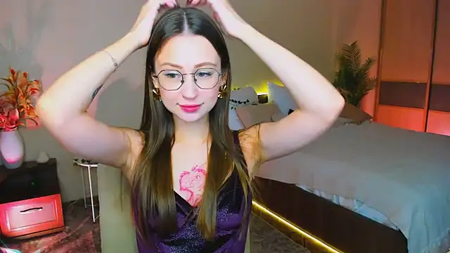 YourLovellyStory online show from October 16, 9:23 am