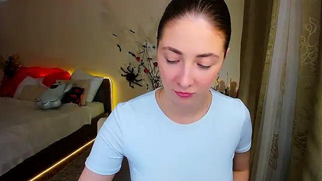 Snapshot of SensitiveSooul chatting on October 26, 12:00 pm SensitiveSooul online show from October 26, 12:00 pm