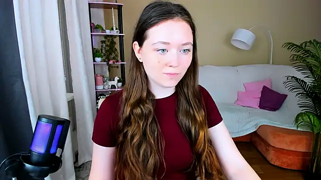 AlluringLookk online show from September 22, 12:25 pm