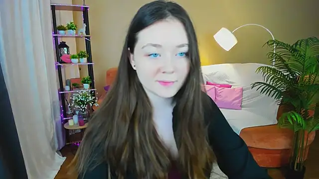 AlluringLookk online show from January 16, 4:25 pm