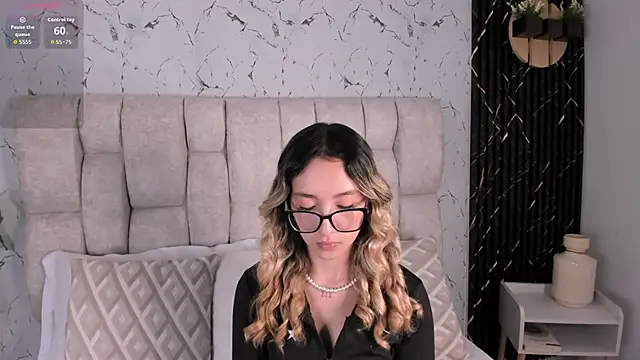 LauMiller online show from October 7, 8:13 pm