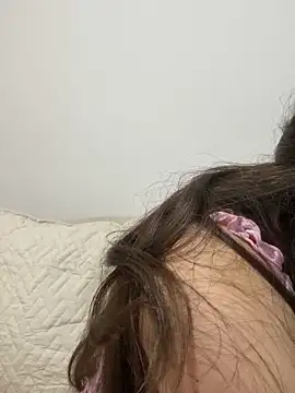 Emilyybennet  online show from May 30, 3:04 am