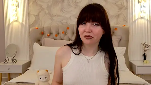 Snapshot of VanessaFields chatting on October 29, 3:47 pm VanessaFields online show from October 29, 3:47 pm