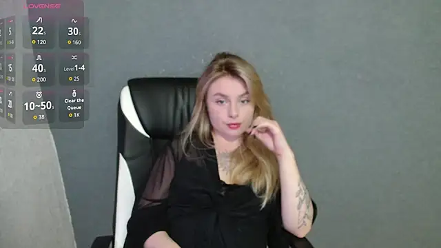 Snapshot of AngelicaHollywood chatting on October 12, 9:28 pm AngelicaHollywood online show from October 12, 9:28 pm