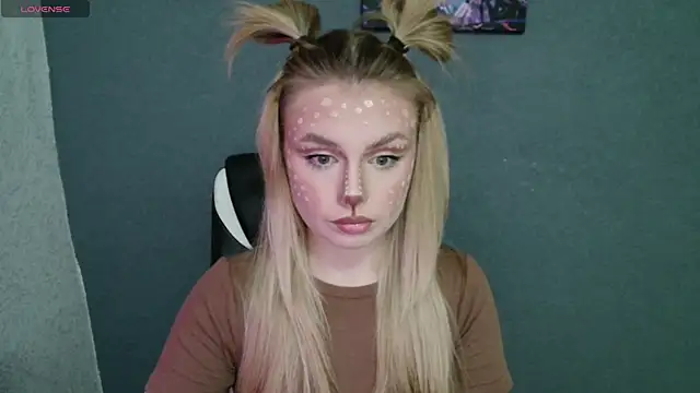 Snapshot of AngelicaHollywood chatting on October 31, 8:13 pm AngelicaHollywood online show from October 31, 8:13 pm