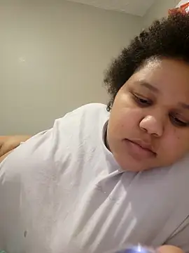 chocolate bella online show from April 6, 11:17 pm