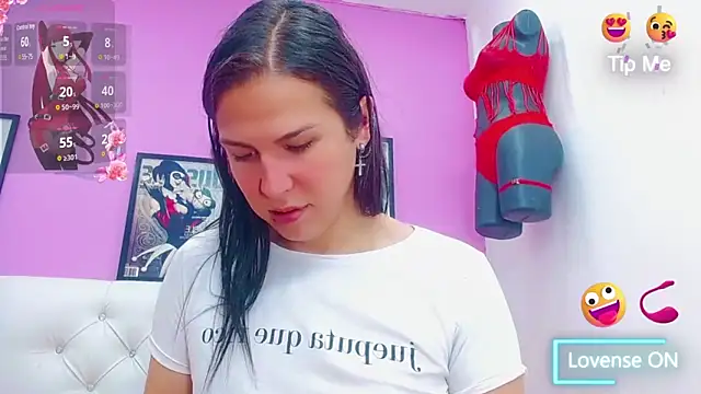 Snapshot of Azley_sweet chatting on October 22, 7:19 pm Azley sweet online show from October 22, 7:19 pm