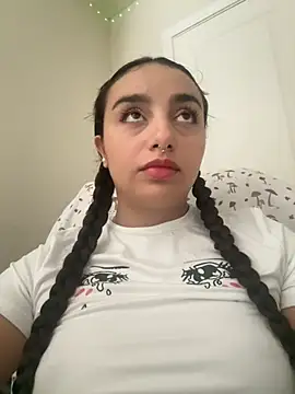 Snapshot of CharmingMaddie chatting on September 23, 2:48 pm CharmingMaddie online show from September 23, 2:48 pm