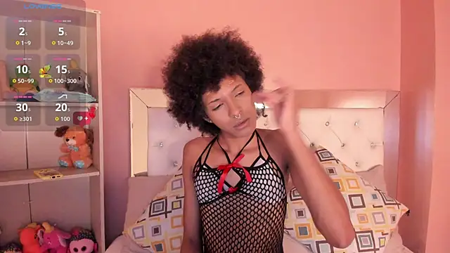 Violett Salvatore online show from December 13, 10:27 pm