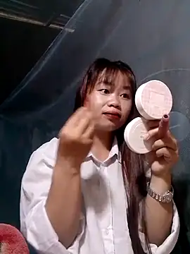 Snapshot of PhayPhay123 chatting on October 10, 11:42 pm PhayPhay123 online show from October 10, 11:42 pm