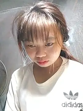 Snapshot of PhayPhay123 chatting on October 17, 8:17 am PhayPhay123 online show from October 17, 8:17 am