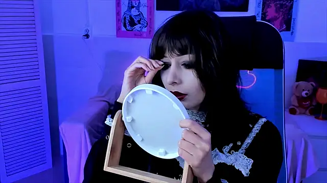 CrystallBloom online show from September 29, 1:43 am