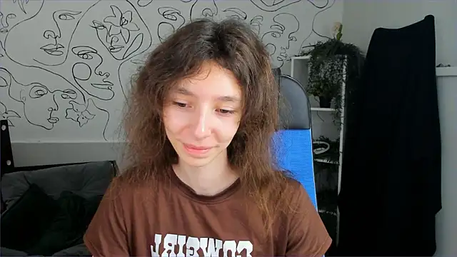 EmmanuellBrown online show from October 19, 4:14 am