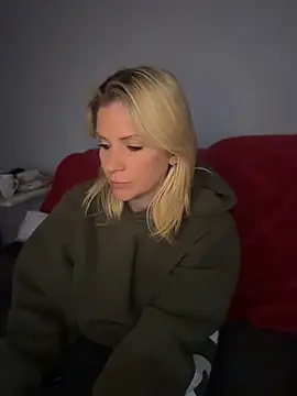 Lexi-Lux-X online show from April 26, 3:59 am