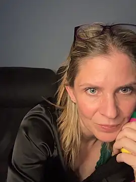 Lexi-Lux-X online show from October 5, 12:59 am