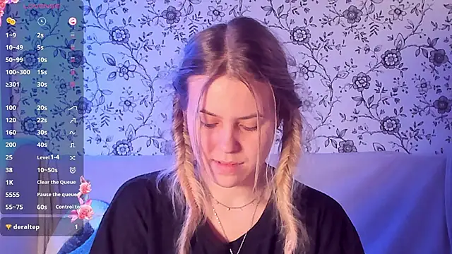 AngelAnty online show from December 4, 3:13 pm