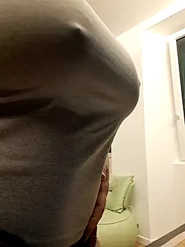 Zoe 87 online show from September 11, 3:29 am