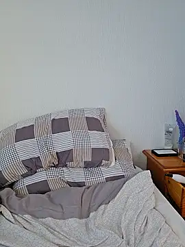 thecurvyanna  online show from January 13, 1:26 pm