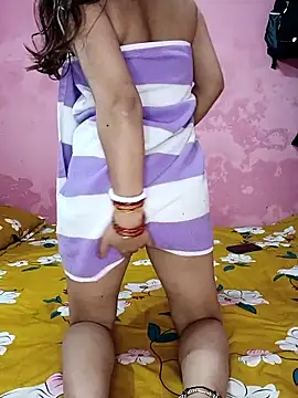 hiddennisha online show from February 5, 3:09 am