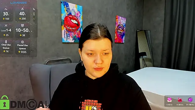 Michele Greenn online show from October 29, 1:21 am