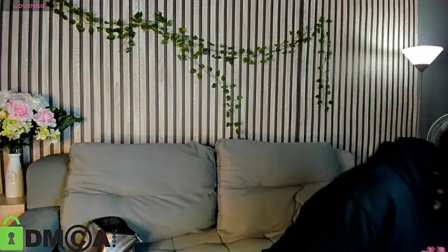 Michele Greenn online show from November 3, 1:31 am