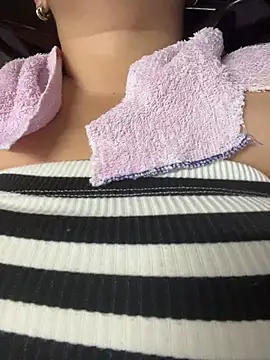 Snapshot of Rouse-Antonella chatting on October 28, 10:47 pm Rouse-Antonella online show from October 28, 10:47 pm