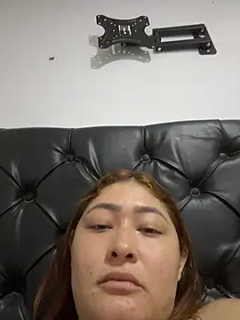 Snapshot of Rouse-Antonella chatting on October 4, 11:27 am Rouse-Antonella online show from October 4, 11:27 am