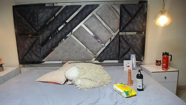 Janne  online show from September 22, 5:06 am