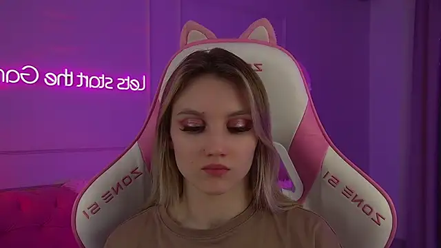 StacyEvances online show from March 2, 5:08 am