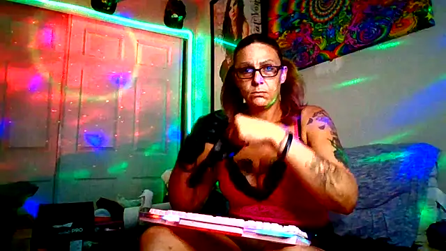 SparklesB1tch online show from November 20, 3:29 am