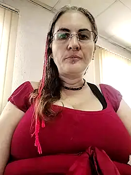 est 82 online show from September 18, 9:30 am