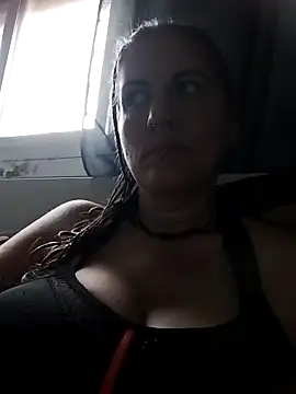 est 82 online show from October 31, 4:22 pm