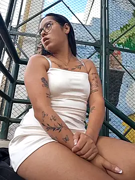 LunaHot 777 online show from December 13, 7:53 pm