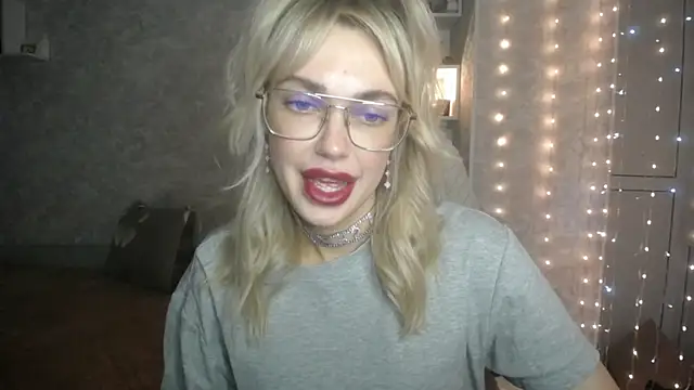 NickyAdamidi online show from October 5, 3:50 pm