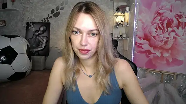 NickyAdamidi online show from July 15, 4:22 pm