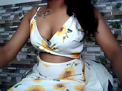 HOT AARVI11 online show from October 17, 4:10 pm