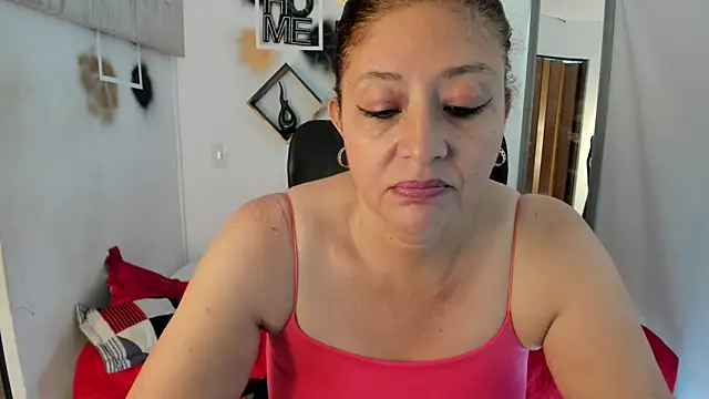 Snapshot of tatiana_sofiaa chatting on October 3, 3:06 pm tatiana sofiaa online show from October 3, 3:06 pm