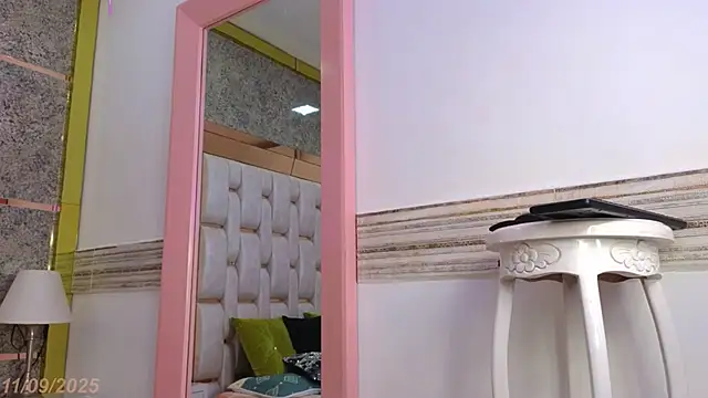 Mandy Peaches online show from September 11, 5:52 am