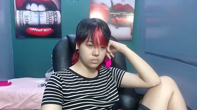 Snapshot of BJkoreanboy chatting on October 7, 8:35 pm BJkoreanboy online show from October 7, 8:35 pm