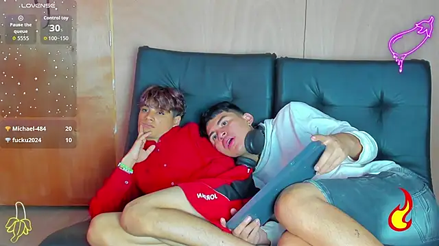 spicy adonhis online show from October 12, 1:35 pm