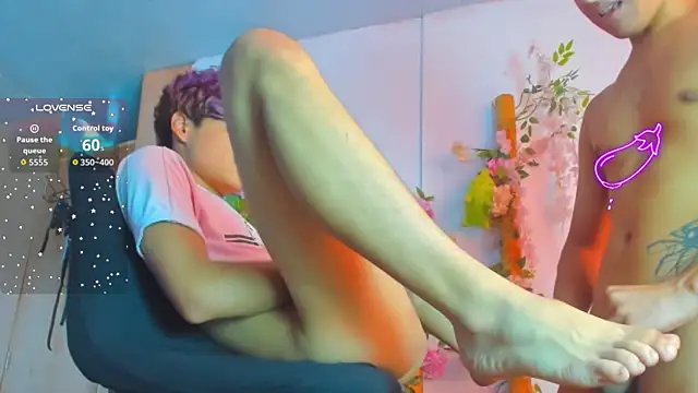 spicy adonhis online show from October 4, 5:28 pm